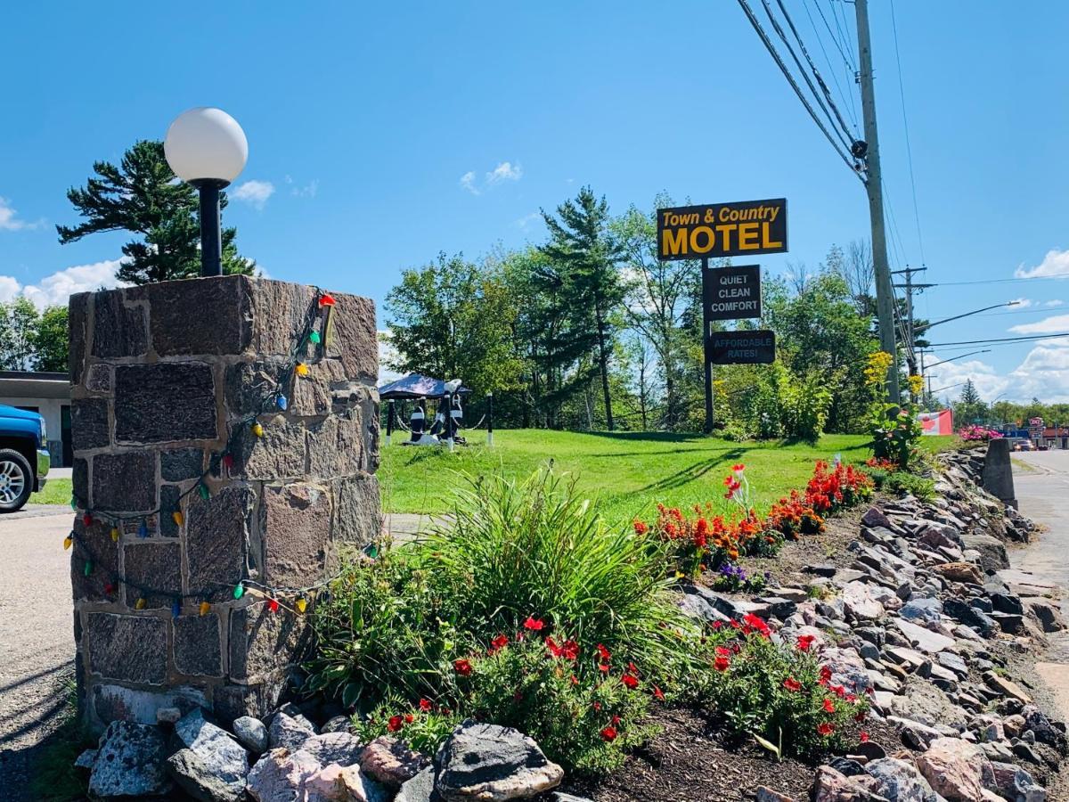 Town & Country Motel Parry Sound Exterior foto